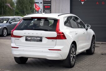 Volvo XC60 2.0 B4 mHEV Momentum A/T - 7