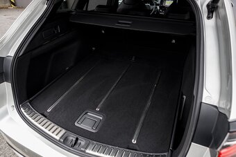 Toyota Corolla Combi 1.8 Hybrid 72kW e-CVT Executive 05/2021 - 7