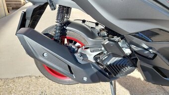 HONDA FORZA 125 SPECIAL EDITION - 7