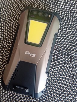 Unihertz tank 1 22000 mAh baterií - 7