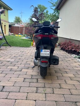 Aprilia sxr 50 - 7