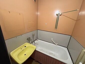 3 IZBOVÝ BYT - CENTRUM MESTA LUČENEC - 7