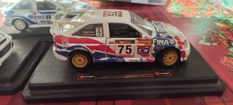 Modely Burago 1/24 escort focus - 7