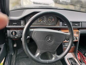 Mercedes benz w124 coupe - 7