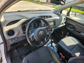 Toyota Yaris - 7