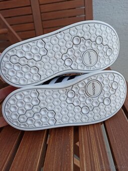 Tenisky Adidas veľ 26,5 - 7