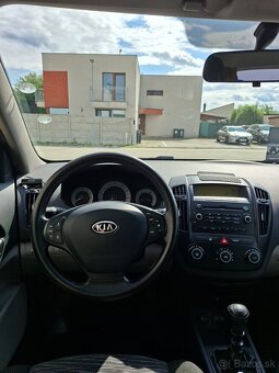 Kia ceed 1.4 benzín combi - 7