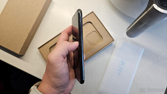 Apple iPhone 11 Pro 256GB - 7