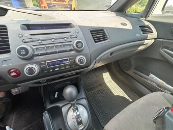 Honda Civic hybrid - 7