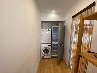 Veľký 4-izbový byt s wifi - 7