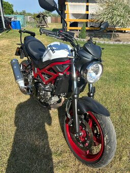 Suzuki SV 650 - 7