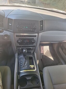 Jeep grand cherokee 2006 - 7