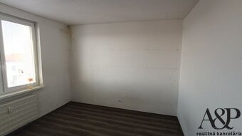NA PREDAJ REKONŠTRUOVANÝ 4 IZBOVÝ BYT S LOGGIOU, 88M2, UL. S - 7