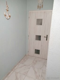 priestranný 2-izbový byt - 7