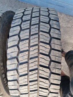 • 295/60 R22.5 Michelin X Multi / záberové MEGA tahač - 7