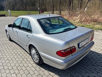 Mercedes W210 E200CDi v originálnom stave - 7