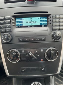 Mercedes A180 _ automat - 7