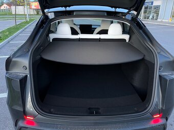 Predám TESLA MODEL Y JUNIPER LONG RANGE skladom - 7