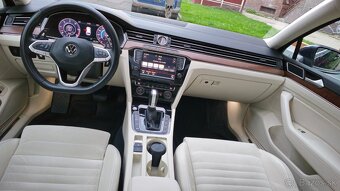 Predám VW Passat B8 variant R-line - 7