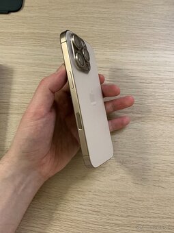 iPhone 16 Pro 256 GB púštny titán - 7