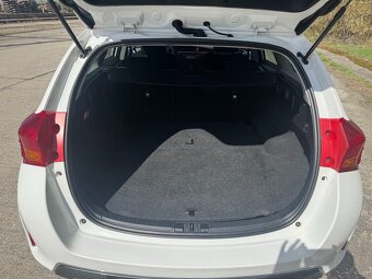 Auris hybrid TS combi 1,8, SK vozidlo - 7