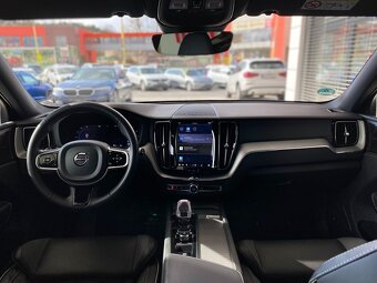 Volvo XC60 B4 145kW AWD Geartronic Plus Dark - 7