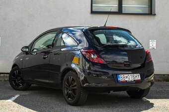 Opel Corsa 1.4 16V Cosmo - 7