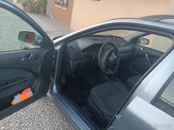 Predám Škoda Octavia Combi 1.6 Benzin - 7