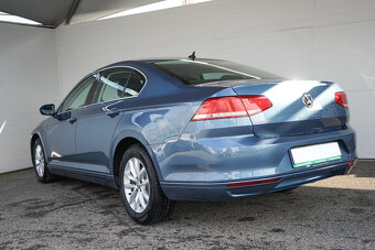34-VOLKSWAGEN Passat, 2018,nafta,2.0TDI Comfortline,110kW - 7
