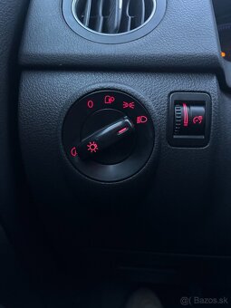 Volkswagen Golf 5 Plus 2.0 TDI 103Kw - 7