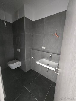 1-IZBOVÝ BYT (APARTMÁN) S VONKAJŠÍM BAZÉNOM - 7