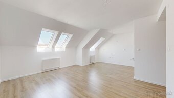 Polianky / B6412 / 2-izbový byt s loggiou - 7