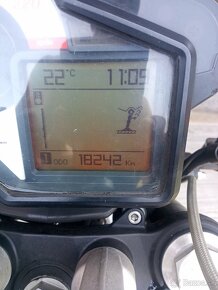 Aprilia Mana - 7