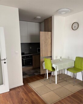 Na prenájom 2 izbový byt Myslenická 600,- Eur - 7