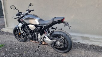 Honda CB 1000 R 2018 - 7