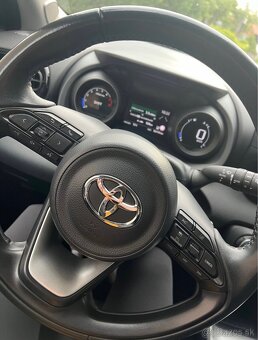 Toyota yaris 1.5 dynamic force, 2021 - 7