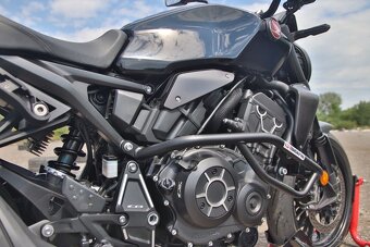 Honda CB1000r Black Edition - 7