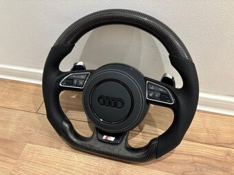 RS AUDI VYHRIEVANY KARBONOVY VOLANT S RS PADLAMI - 7