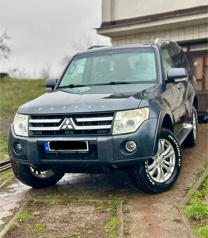 pajero 3.2 di-d 7 miestne 4x4 - 7