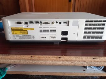 Projektor SONY - 7