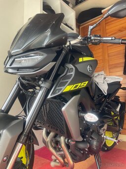 Yamaha MT-09 - 7
