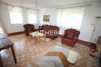Na predaj rodinný dom s obrovským pozemkom – Pčoline - 7