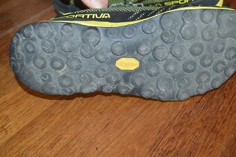 predam turisticke topanky La Sportiva - 7