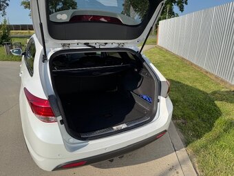 HYUNDAI i40 COMBI 1.7 CRDi - 7