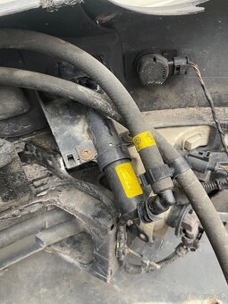 Predny naraznik VW Passat B6 LC9X - 7