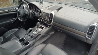 PORSCHE CAYENNE 4.8i - S. - 7