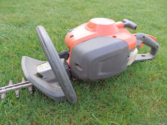 Benzínové nožnice na živý plot - 7