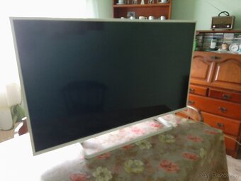 TV Panasonic VIERA TX-42AS600EW . - 7