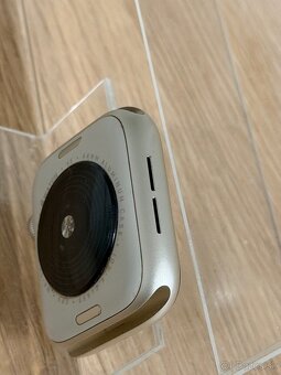 Dobrý deň Ponúkam na predaj Apple Watch SE 2022 44mm Silver - 7