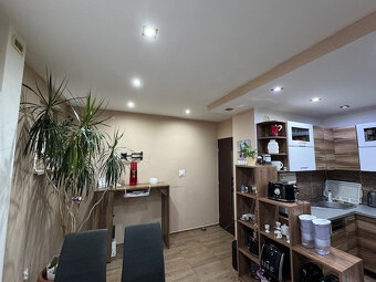 FINREAL s.r.o. Vám ponúka NA PREDAJ rodinný dom v Kolárovo - 7